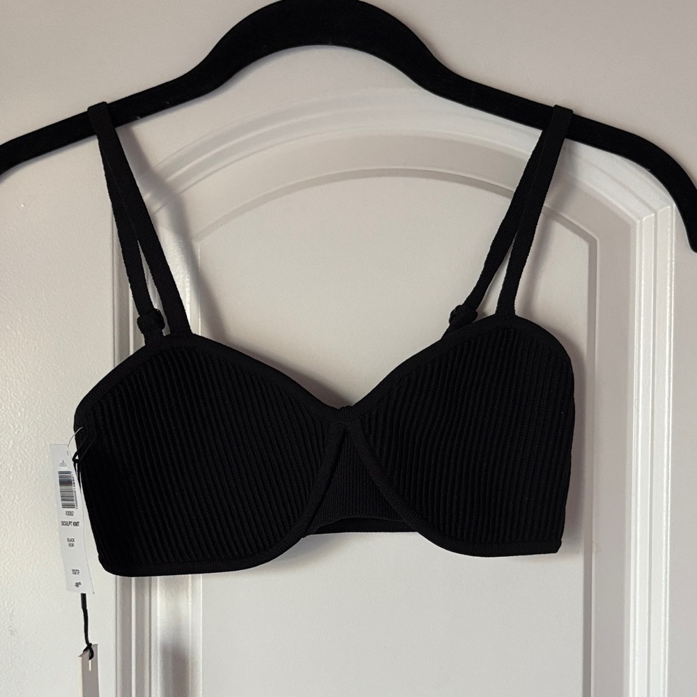 Aritzia Sculpt Knit Bra Top